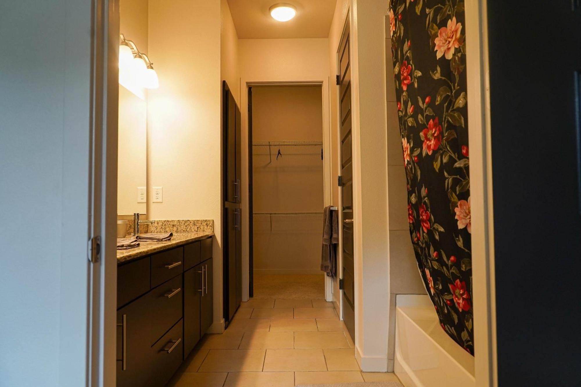 Luxury Designed 2 Bedrooms Part Hotel In Woodland Hills Ca Лос-Анджелес Экстерьер фото